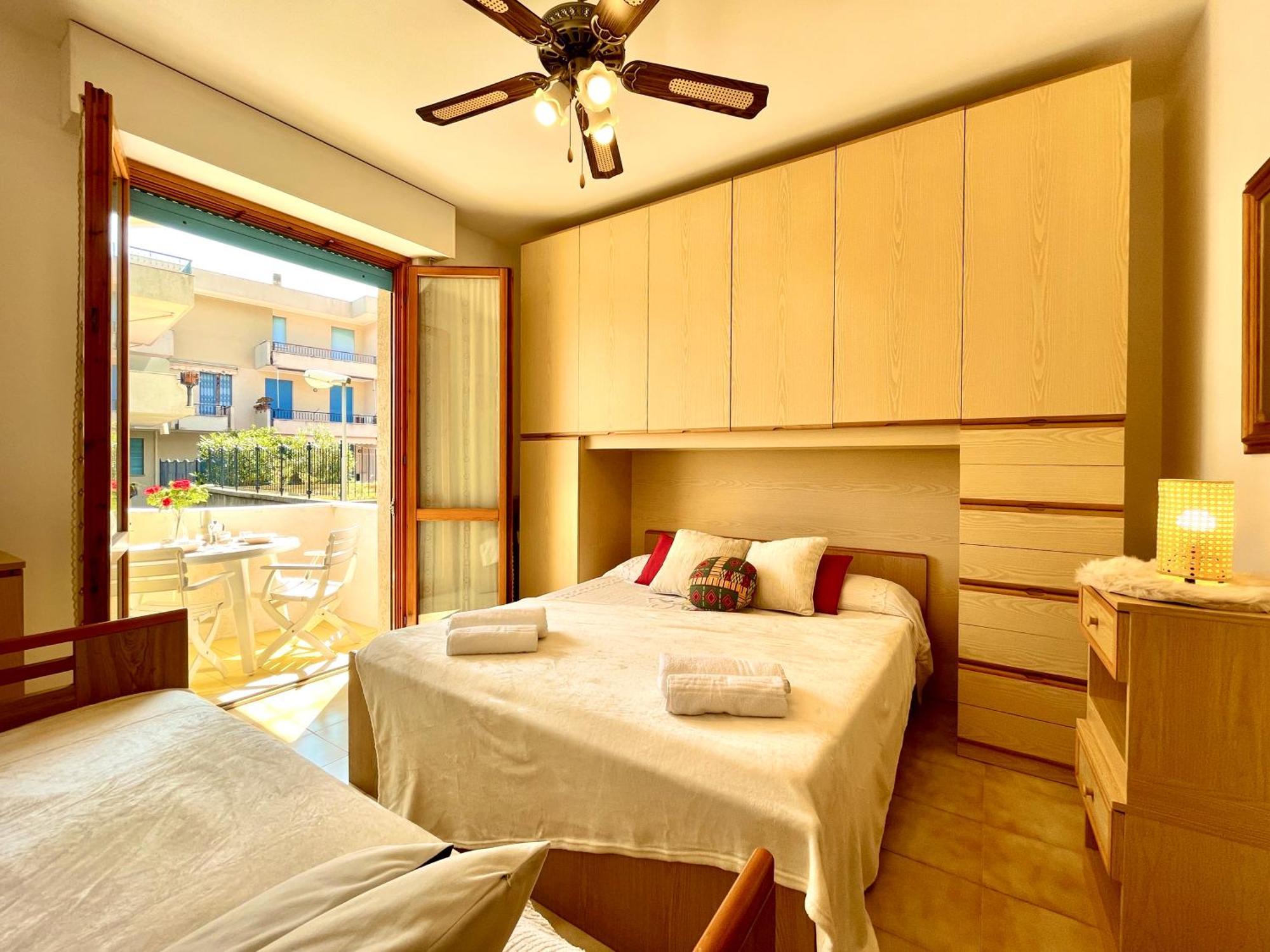 2 Locali A 600 Mt Dal Mare - Free Parking Apartment Ceriale Bagian luar foto